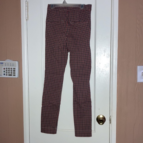 Bundle discount or offer! Hollister straight leg plaid pant. Ultra high rise. - Picture 2 of 4